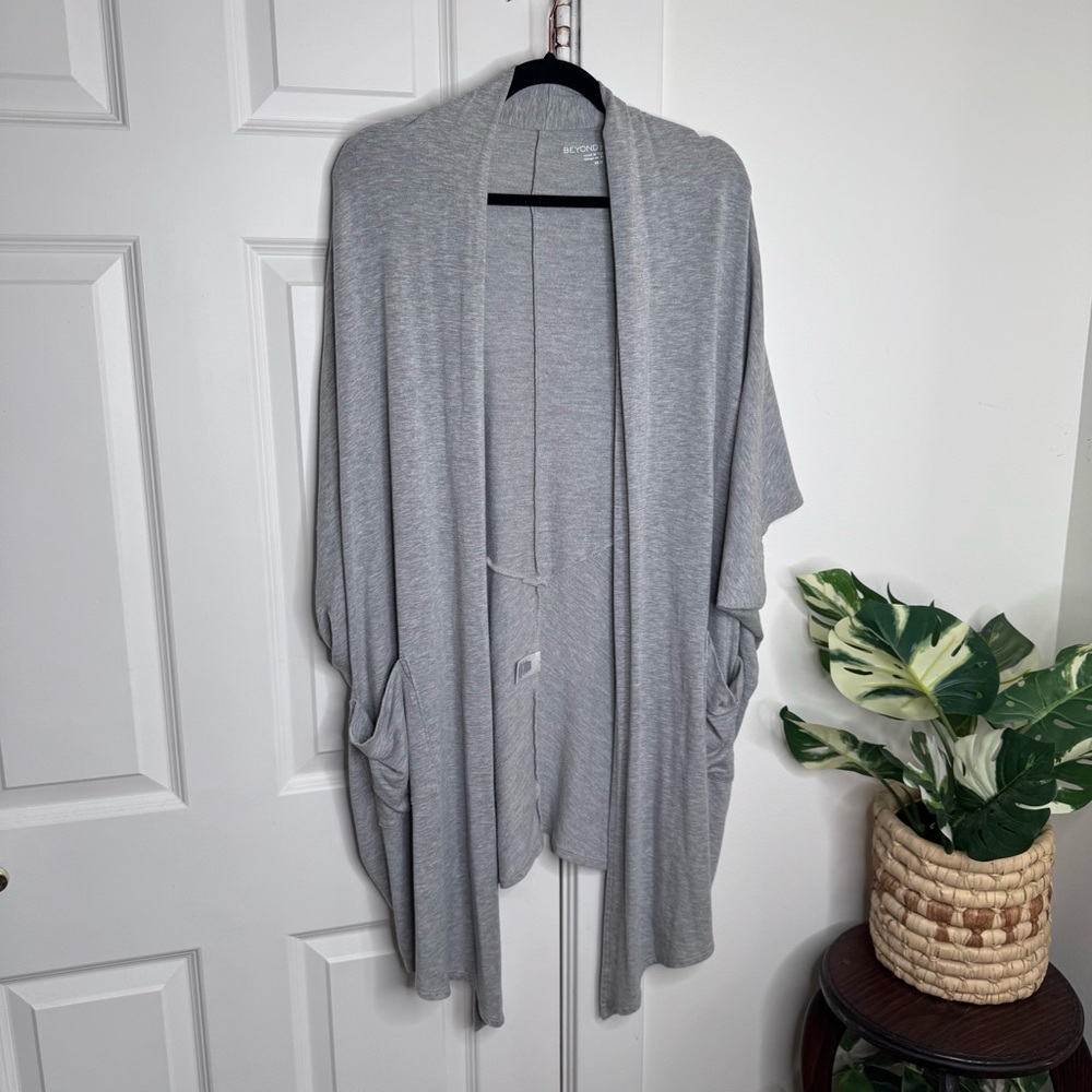 Beyond Yoga Origami Cardigan Cozy Fleece Wrap Grey XS/Small - Picture 2 of 6